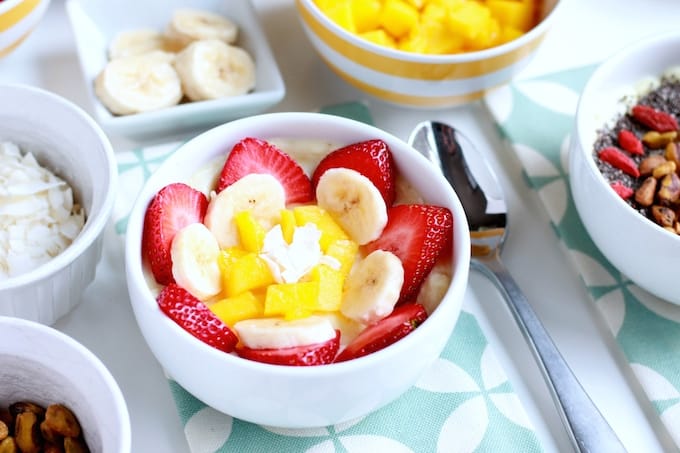 Frosted Pineapple Smoothie Bowls