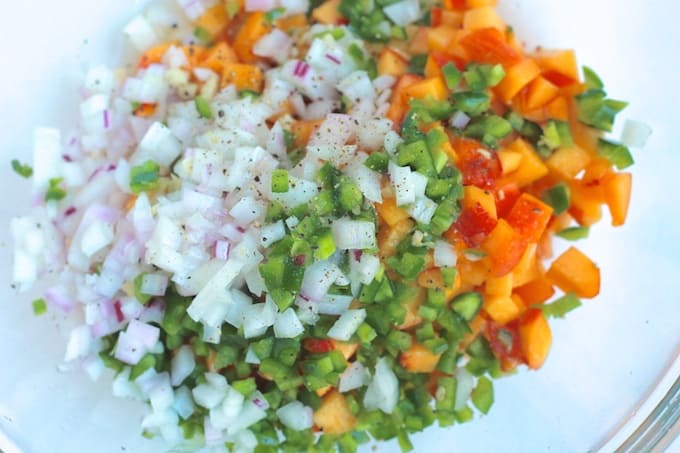 Quick and Easy Peach Salsa 